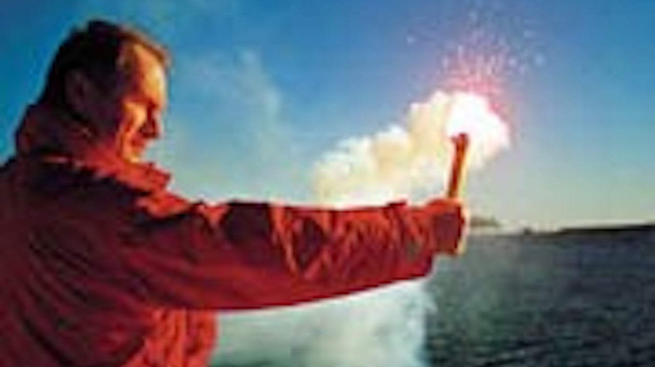 Peter Nydahl vet det mesta om nödraketer.