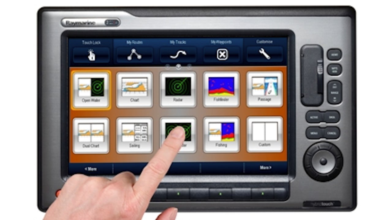Både pek och knapp på nya Raymarine