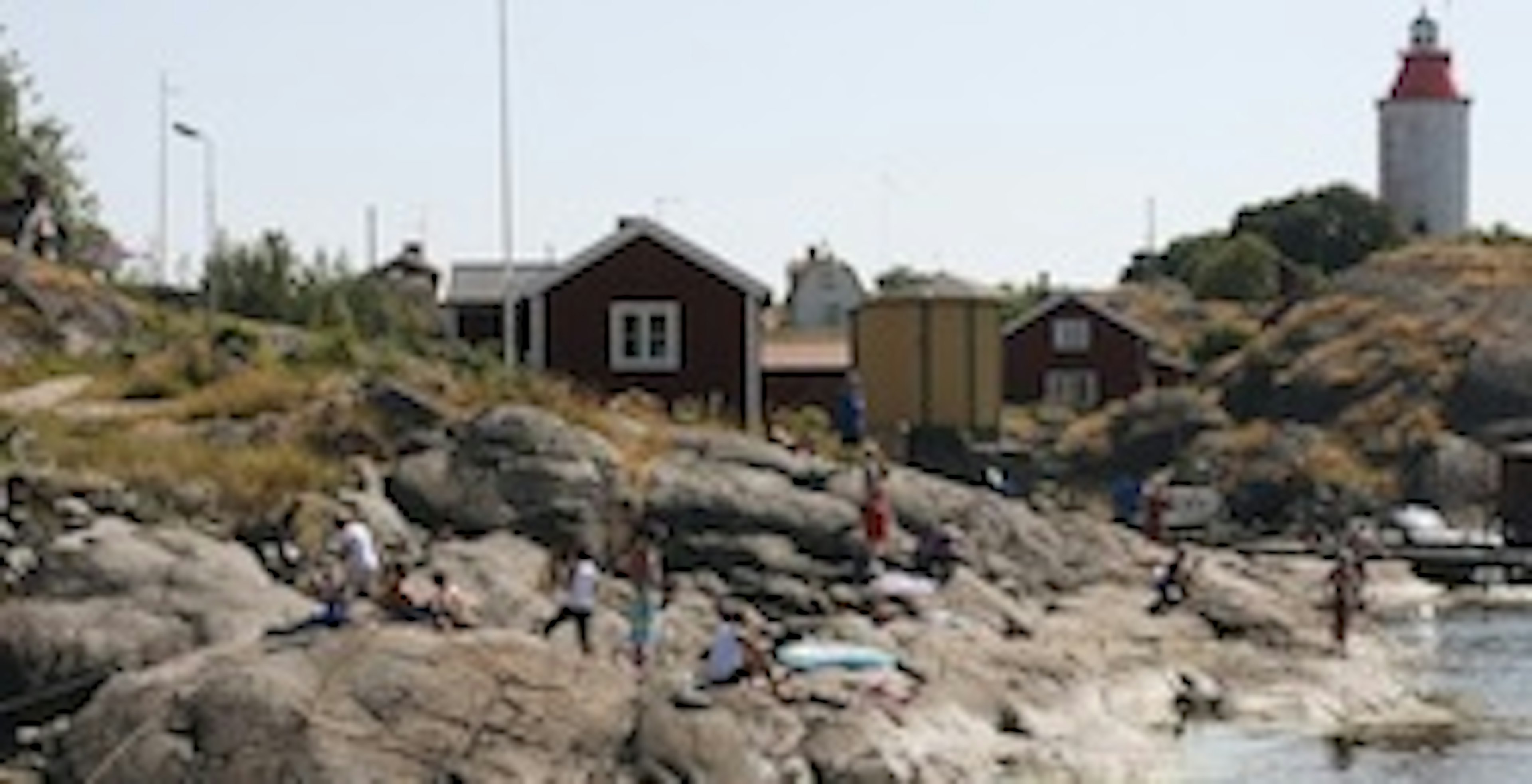 Landsort med Sveriges äldsta fyr renoveras.