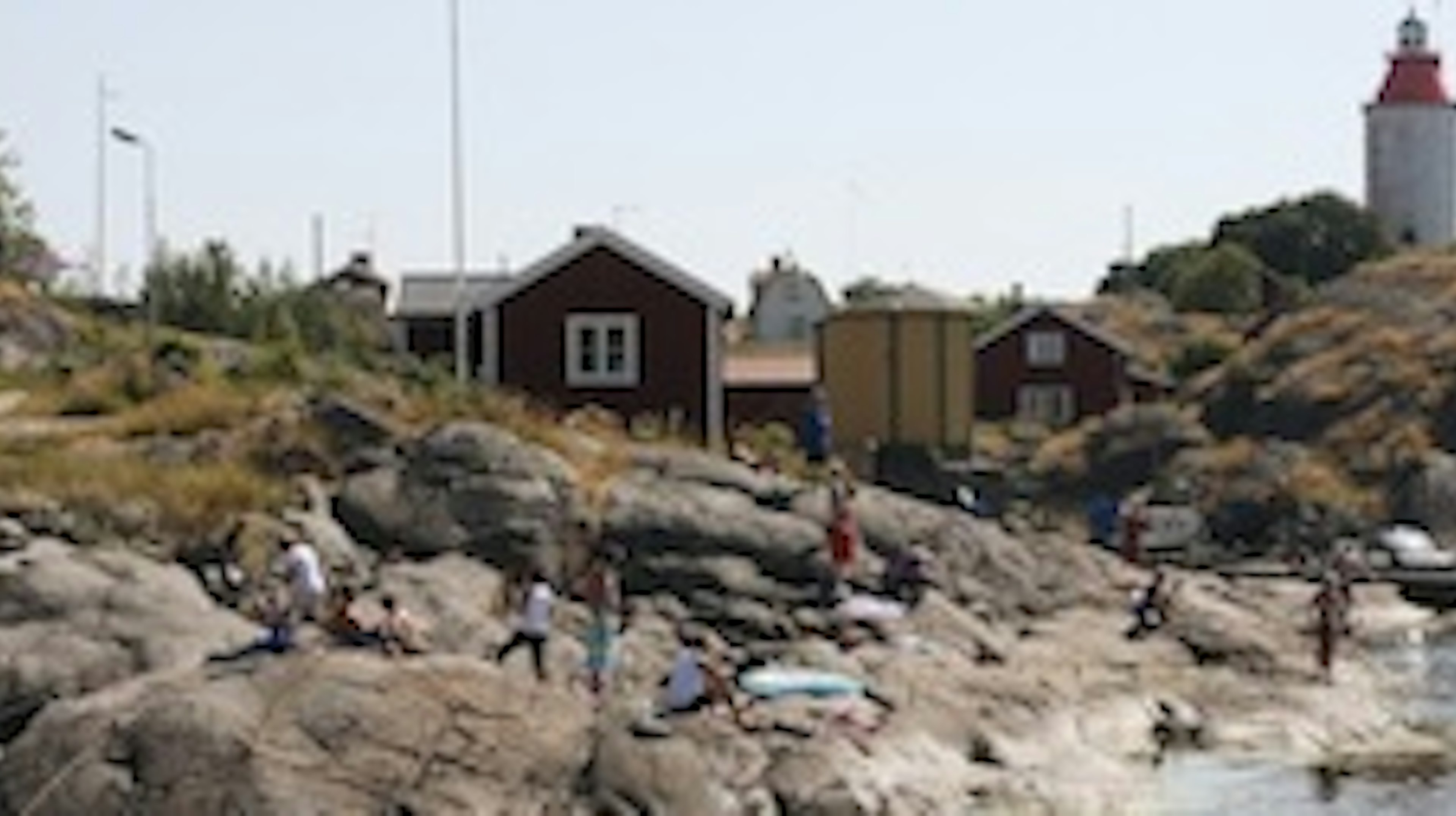 Landsort med Sveriges äldsta fyr renoveras.