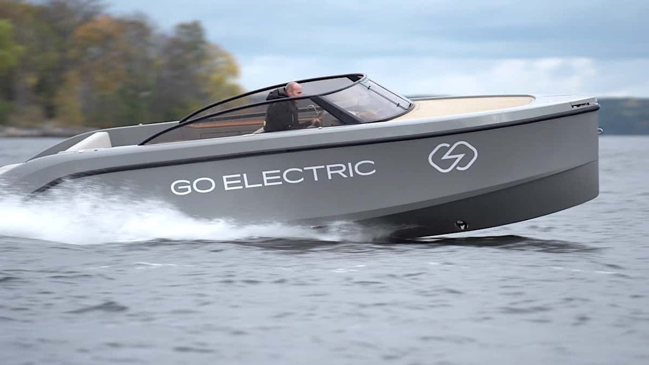 Skippo testar elbåten Rand 28