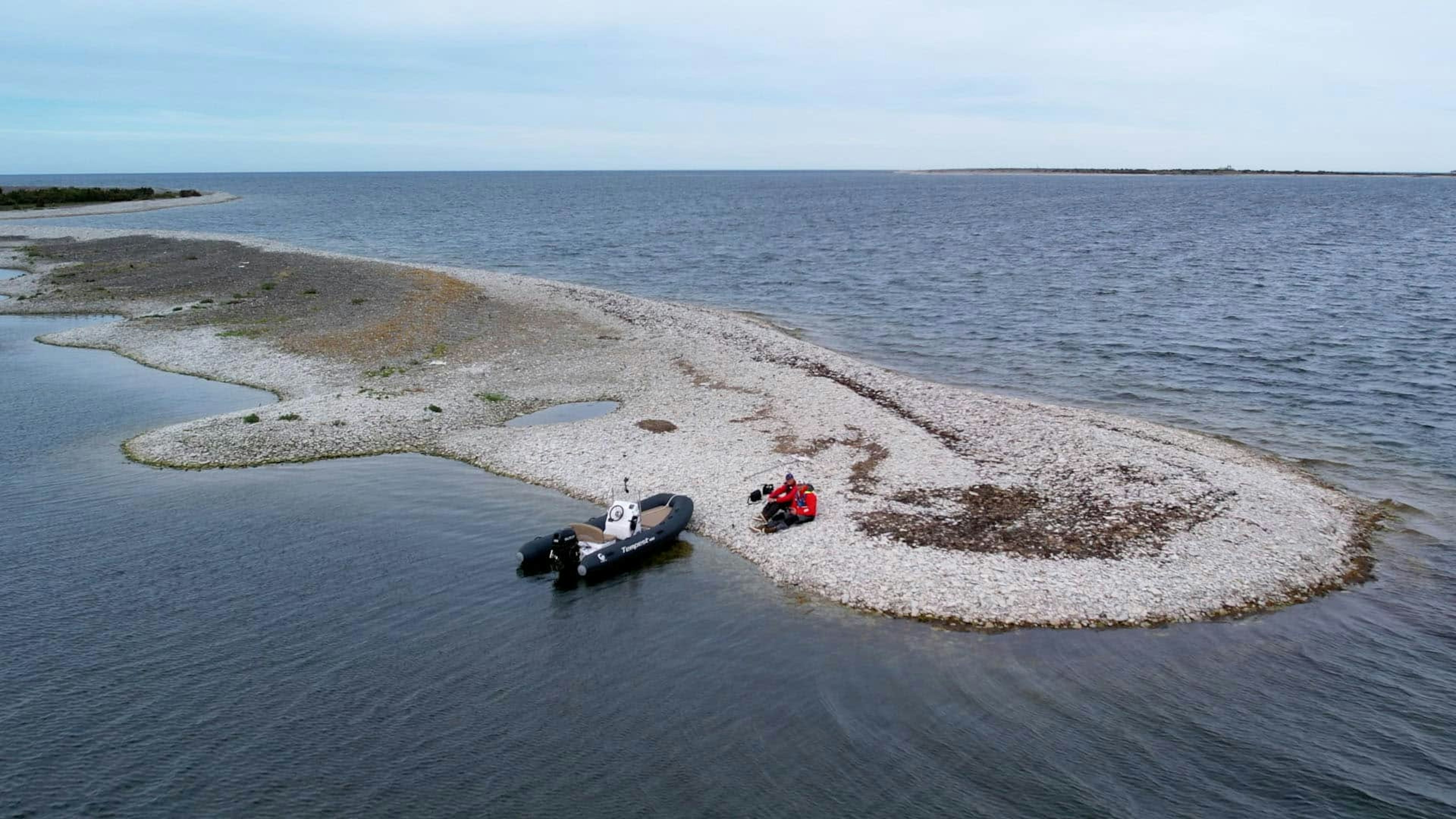 Gotland-run-med-liten-motorbat