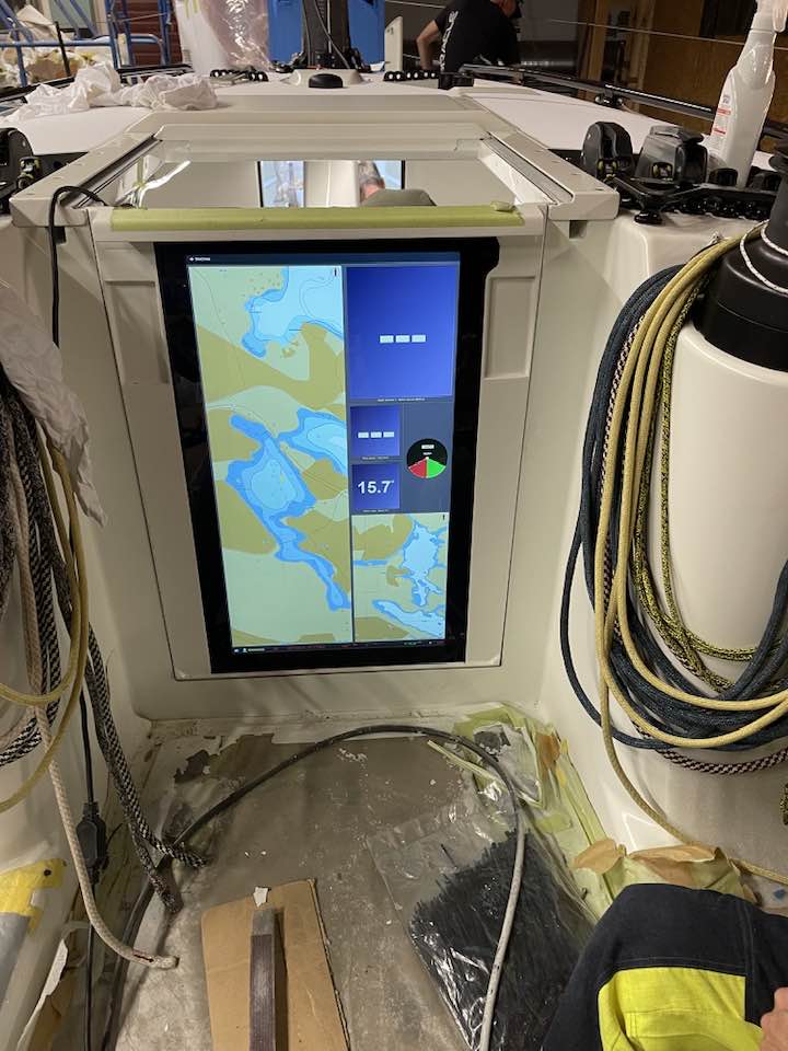 Aspect_45–skarm_rufflucka