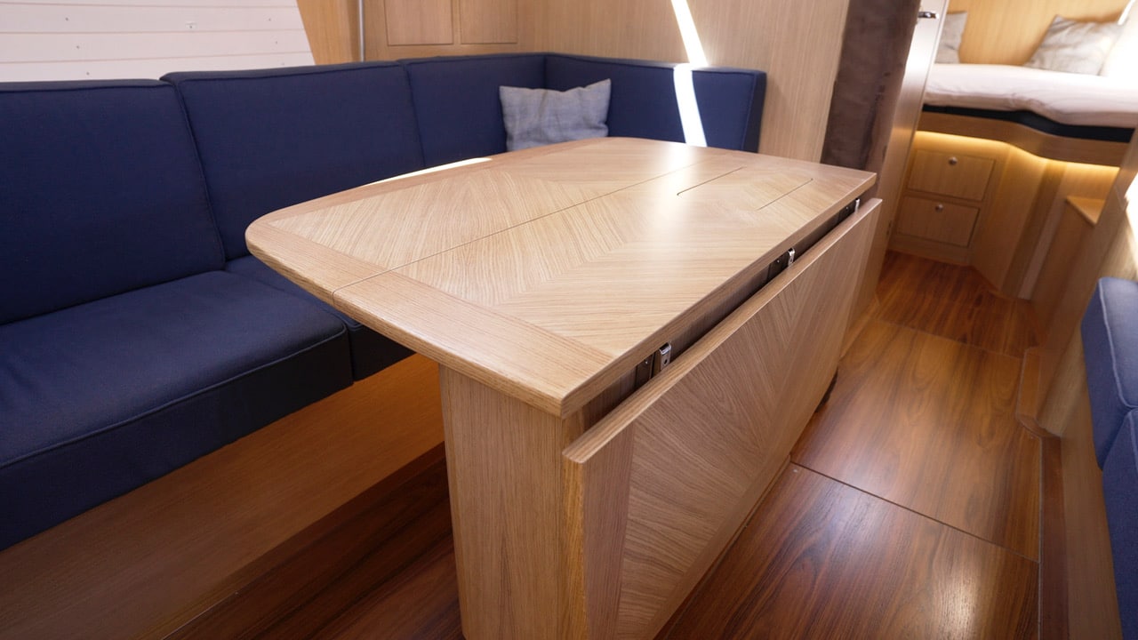 Linjett-segelbatars-snickeri