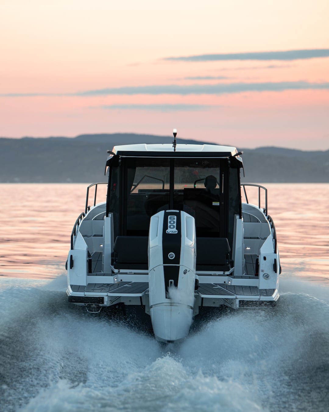 Nordkapp-905-med-Mercury-V12