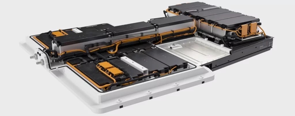 Candela-electric-boat-powered-by-Polestar 4