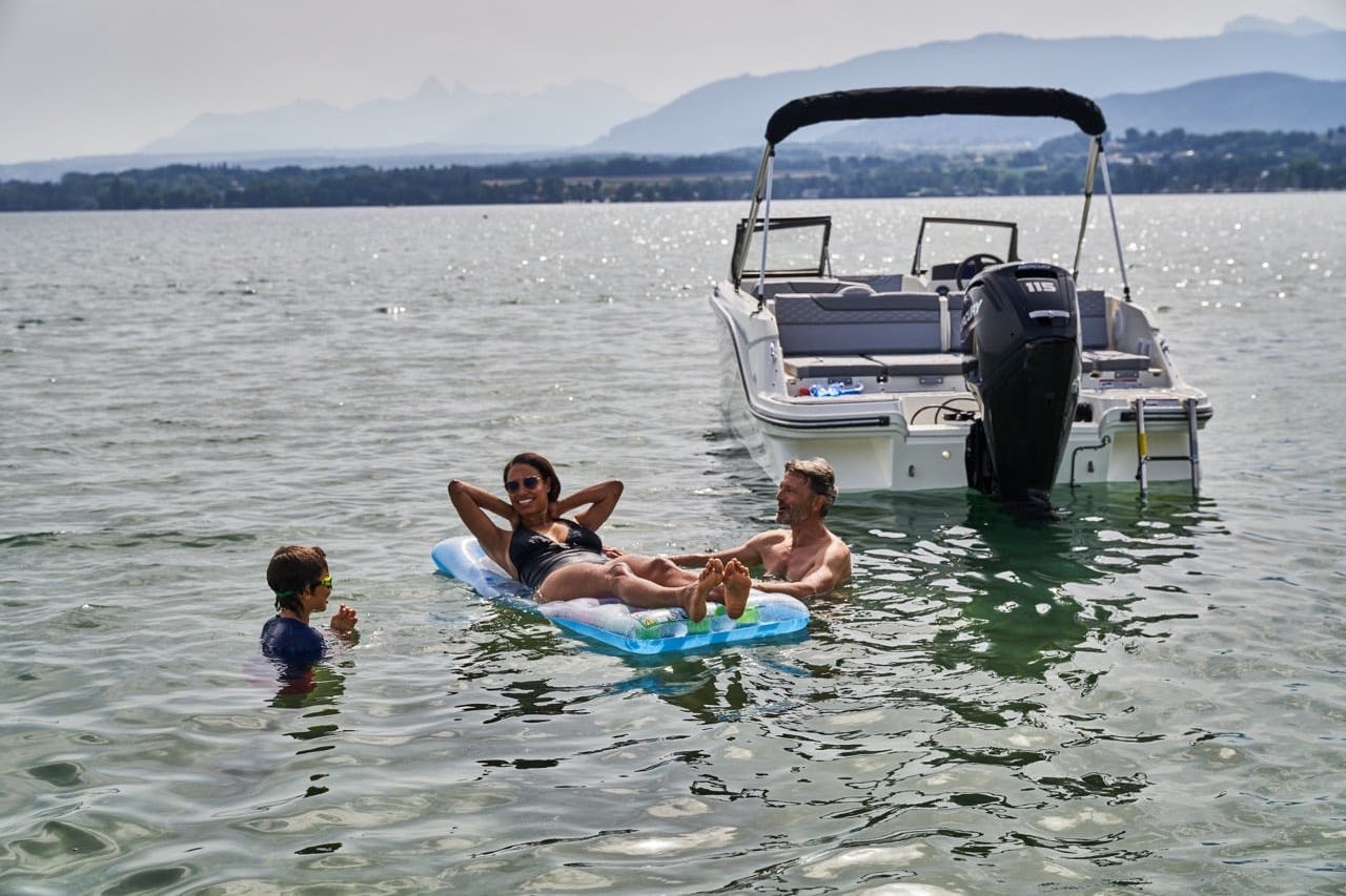 Bayliner_Element_M19_bad