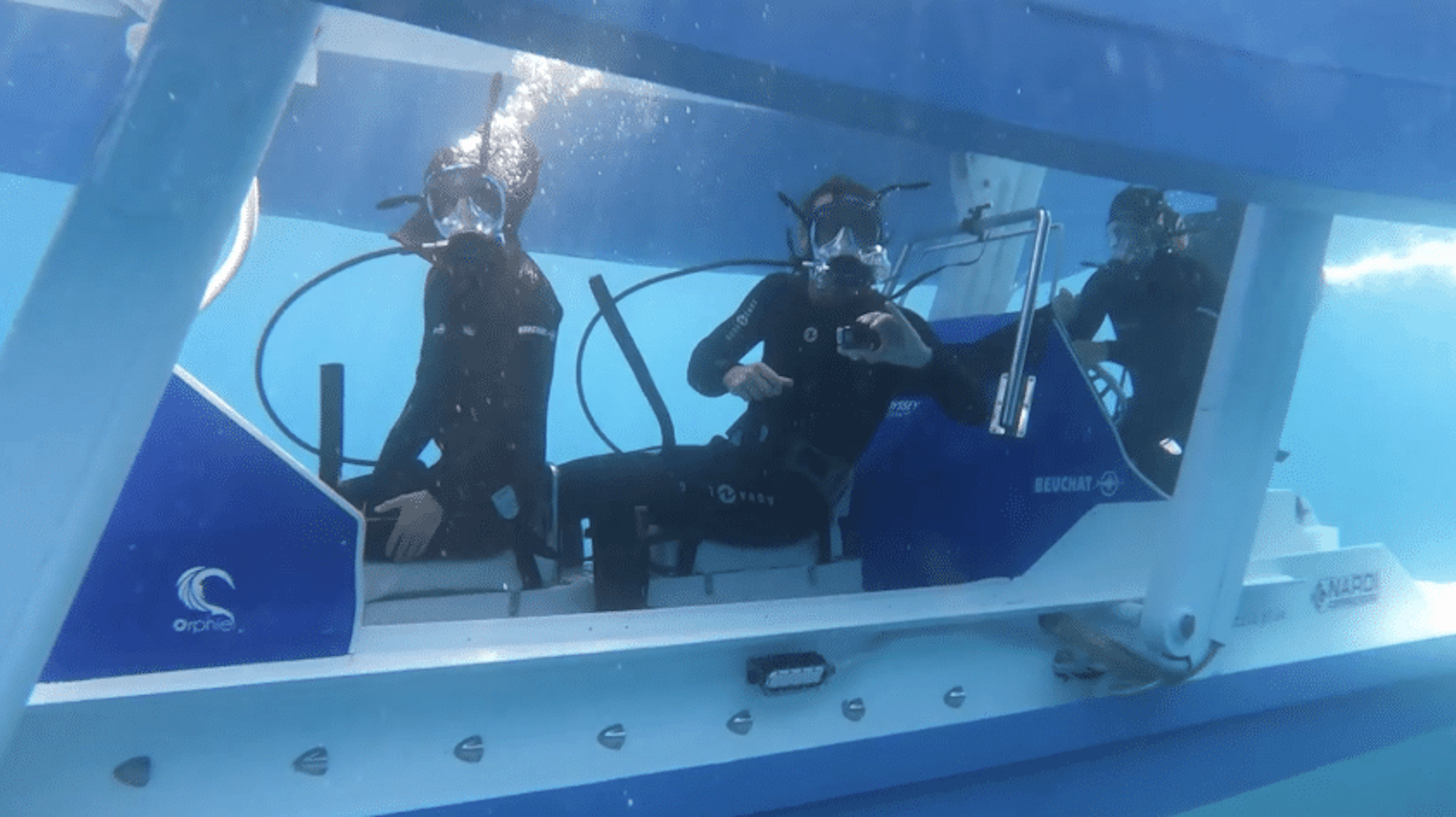 Platypus-ubåt-fritidsbåt-motorbåt-dykning