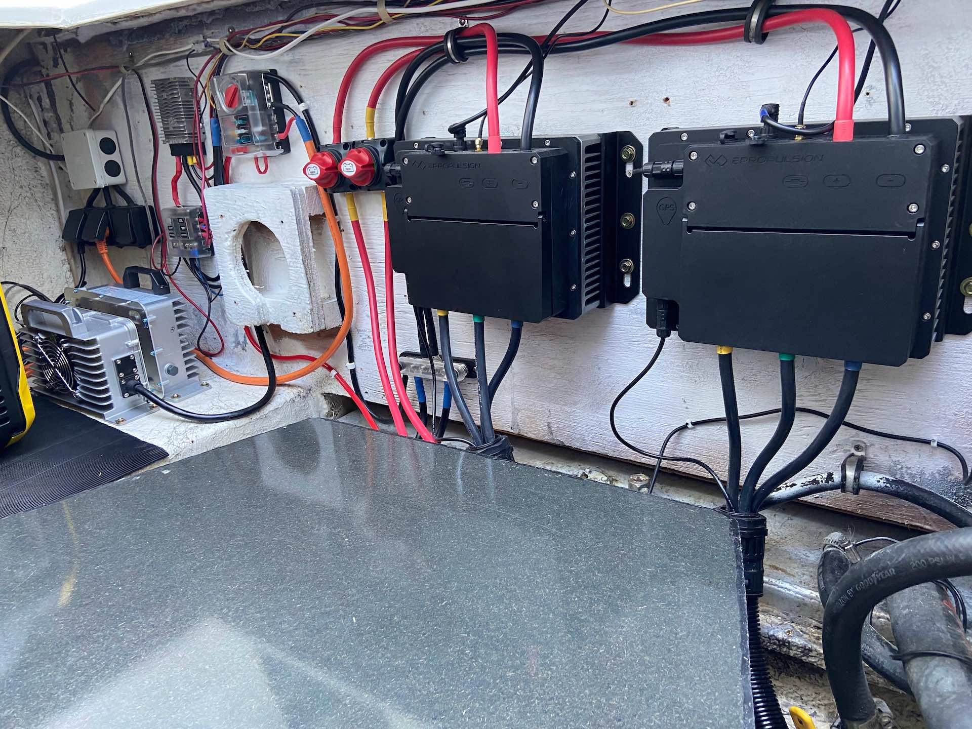 Bayliner_2655_eldrift_installation