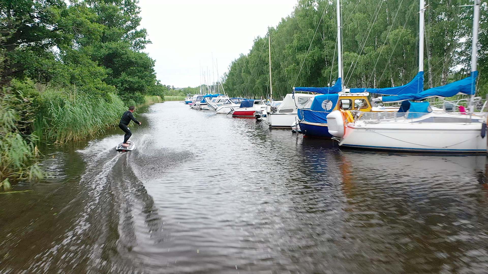 Upptacktsresan_el_surf_kanal