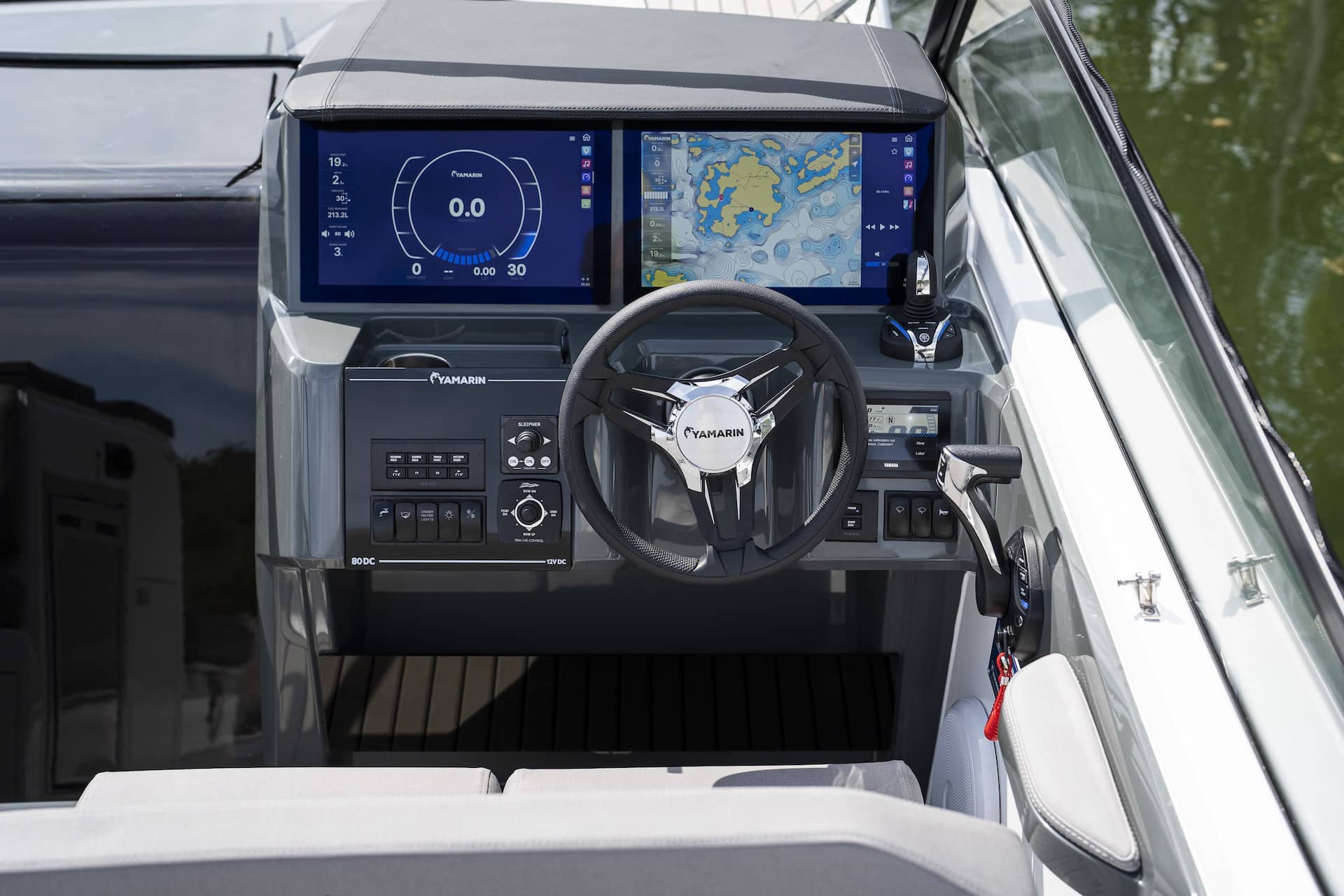 Yamarin_80_DC_forarplats