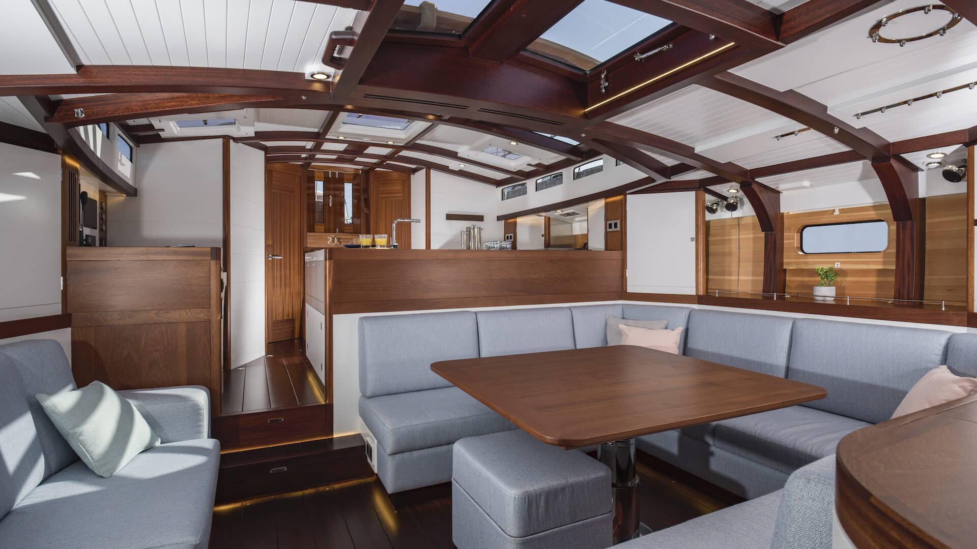 Spirit_72_DH_salong_2