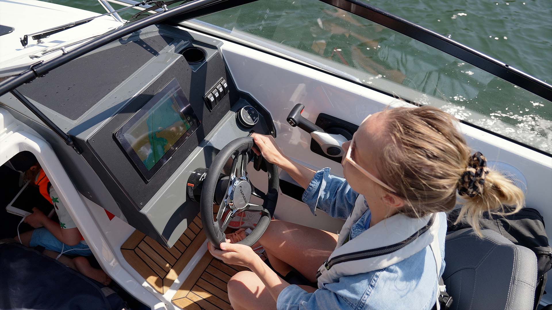 FamiljesemesterYamarin-Susanna-kör