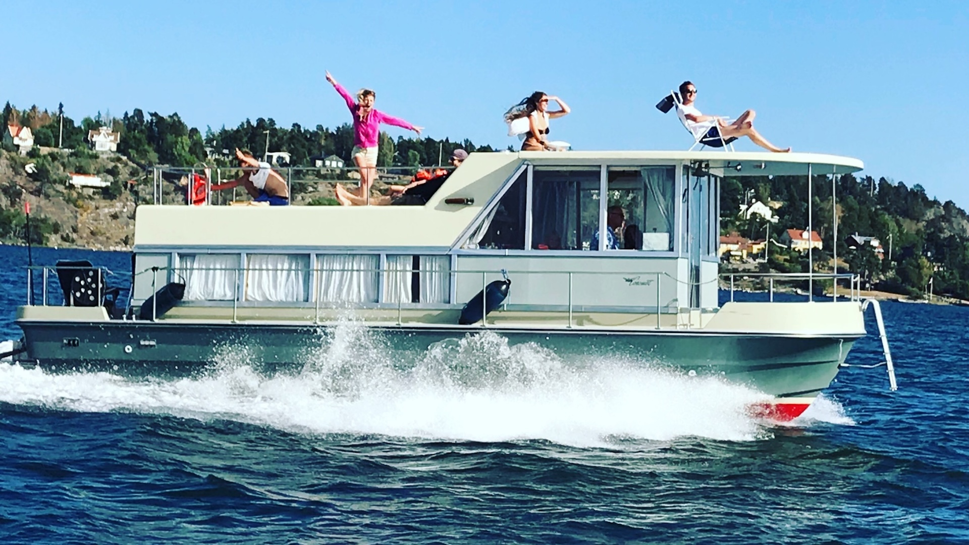 Coronet 33 Houseboat i Stockholms skärgård