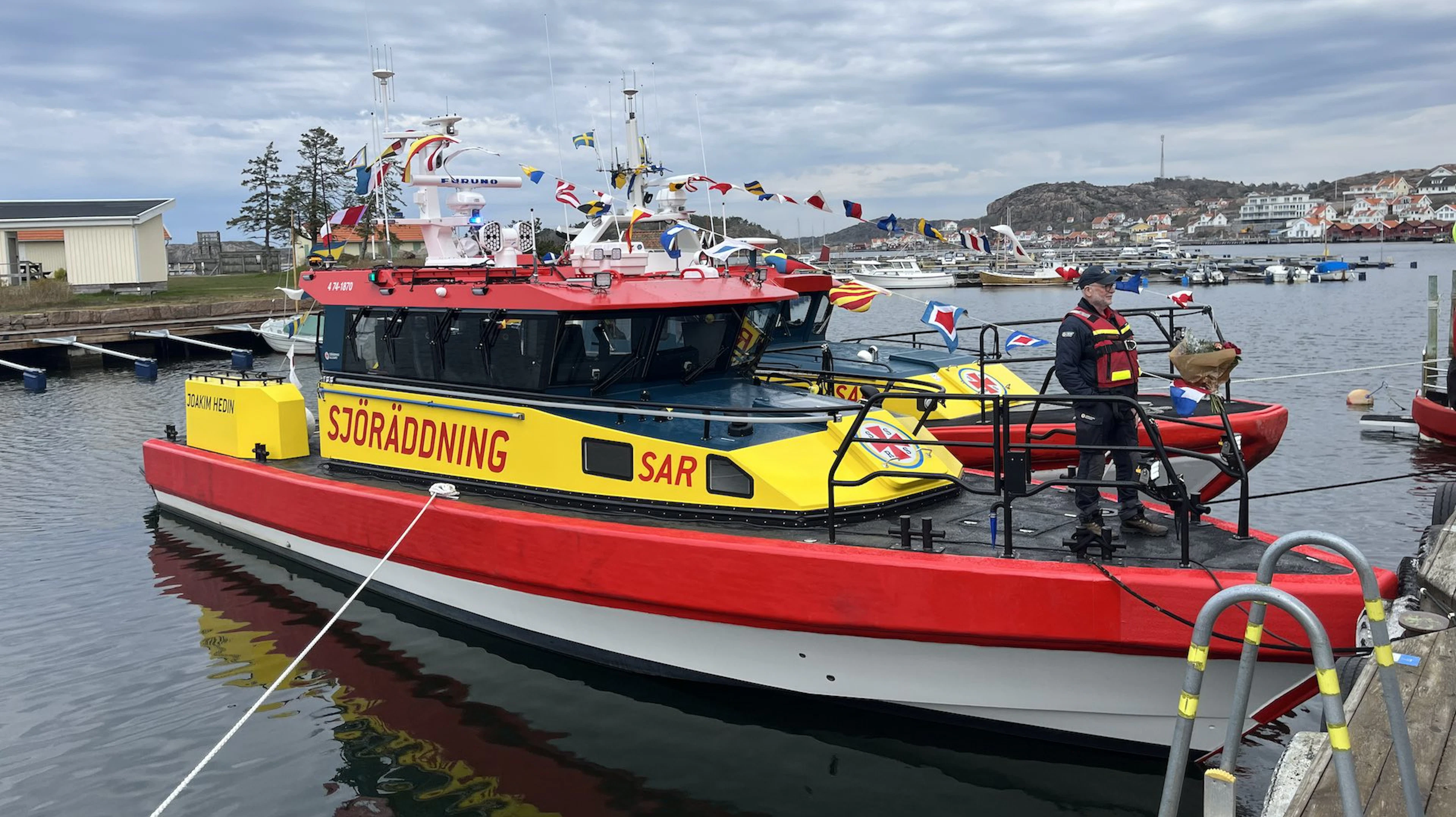 El-Iseo: Anrika Rivas eldrivna lyxtender ute i ljuset - Skippo.se