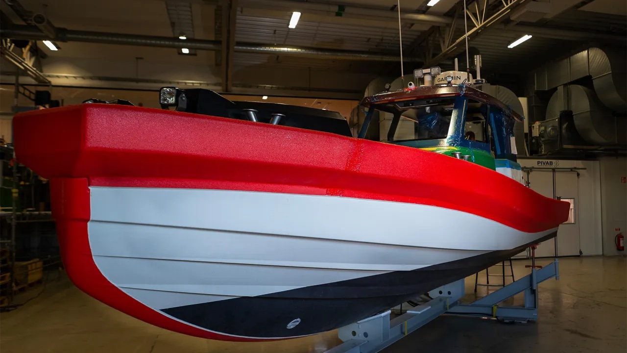 SSRS-fören-niometersbåt