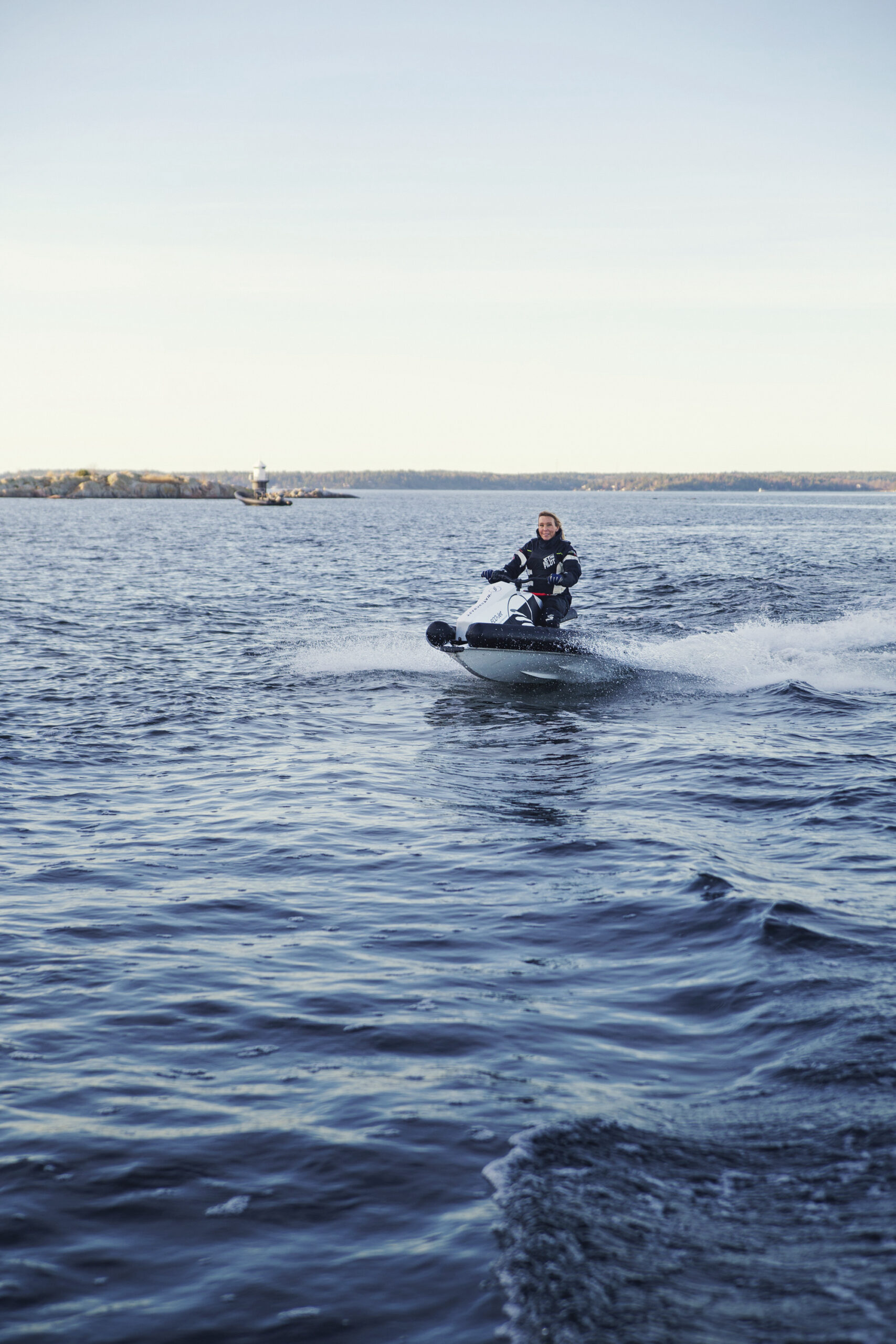 Roxen-vattenskoter-eldriven-ultralätt