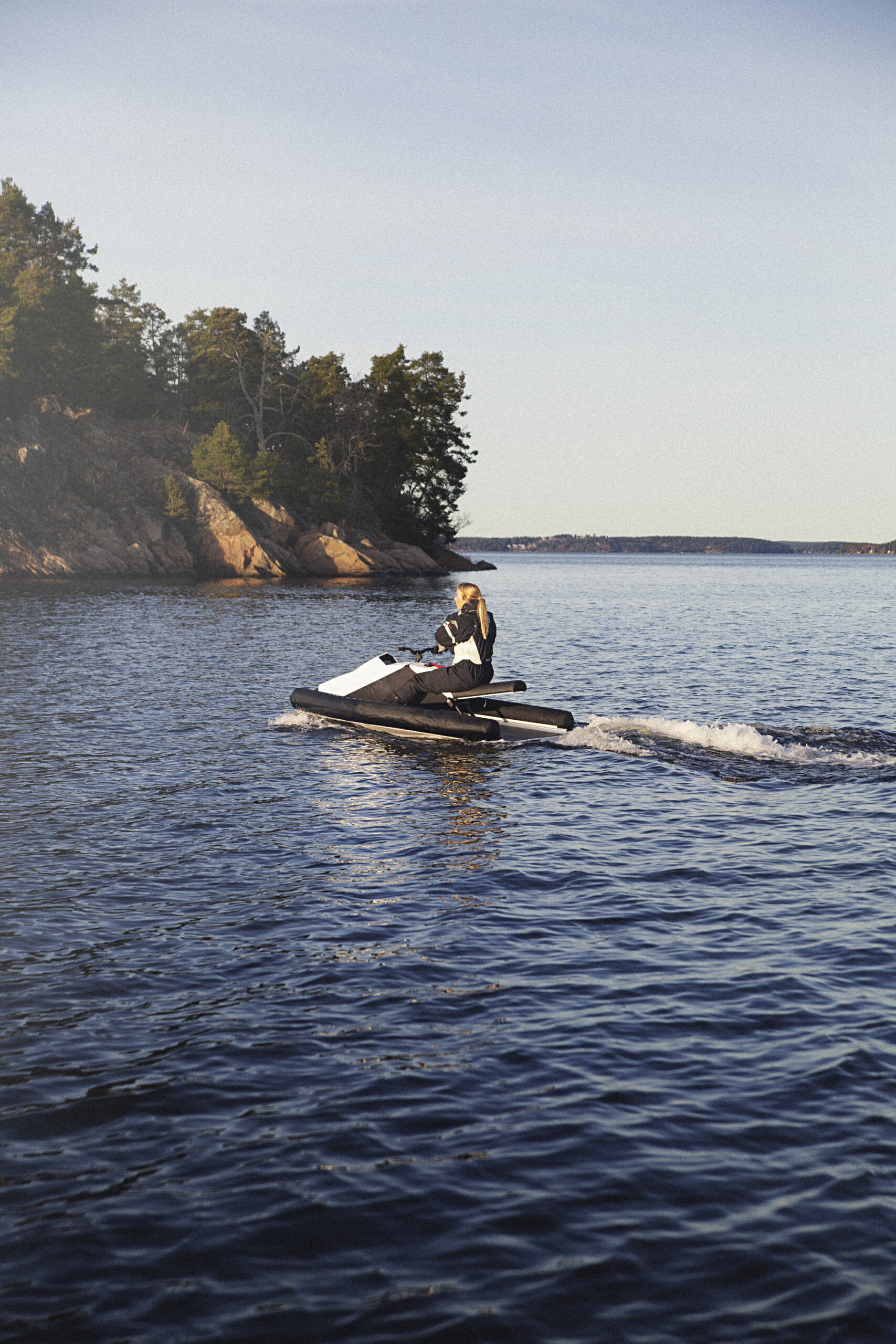 Roxen-vattenskoter-eldriven-ultralätt