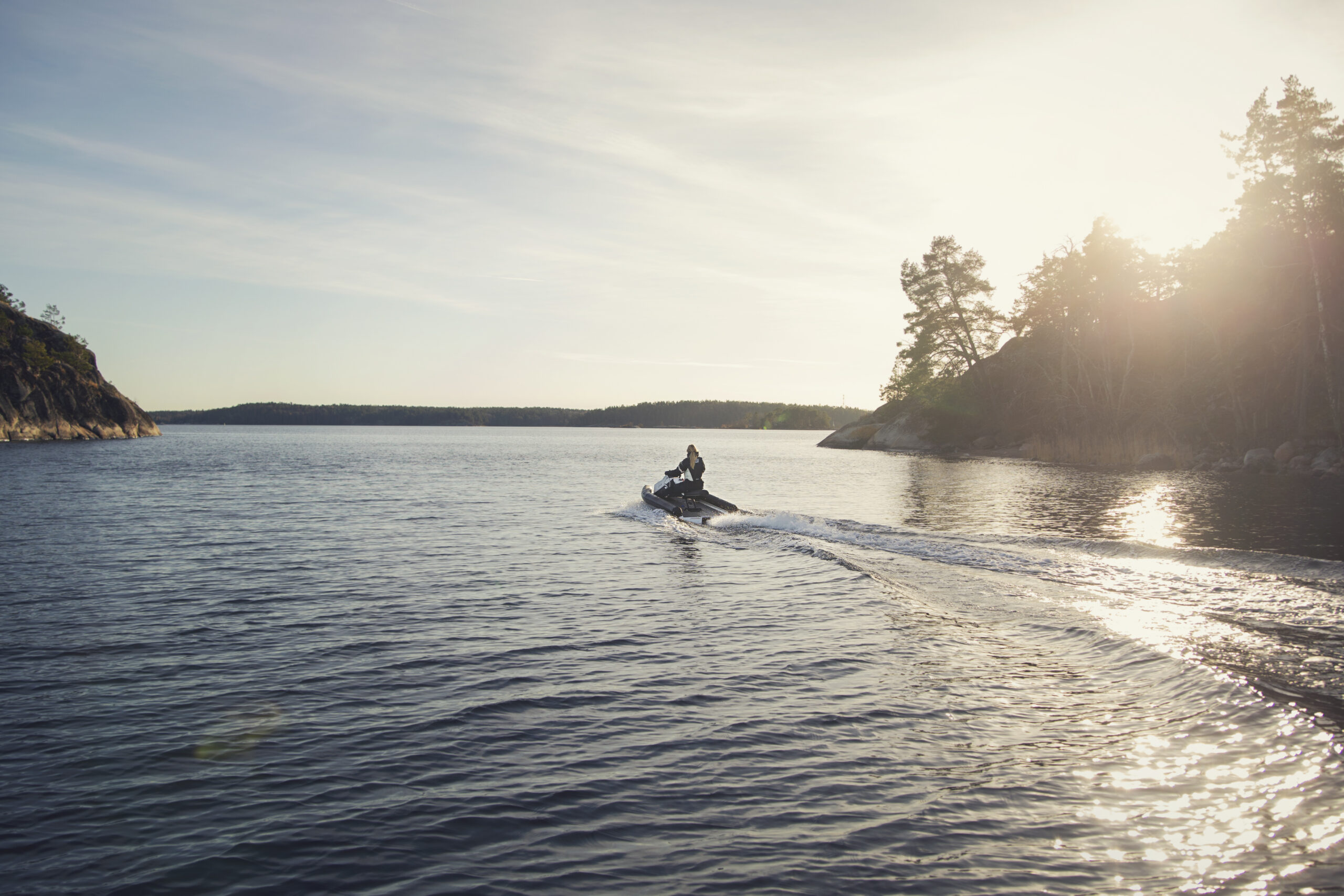 Roxen-vattenskoter-eldriven-ultralätt