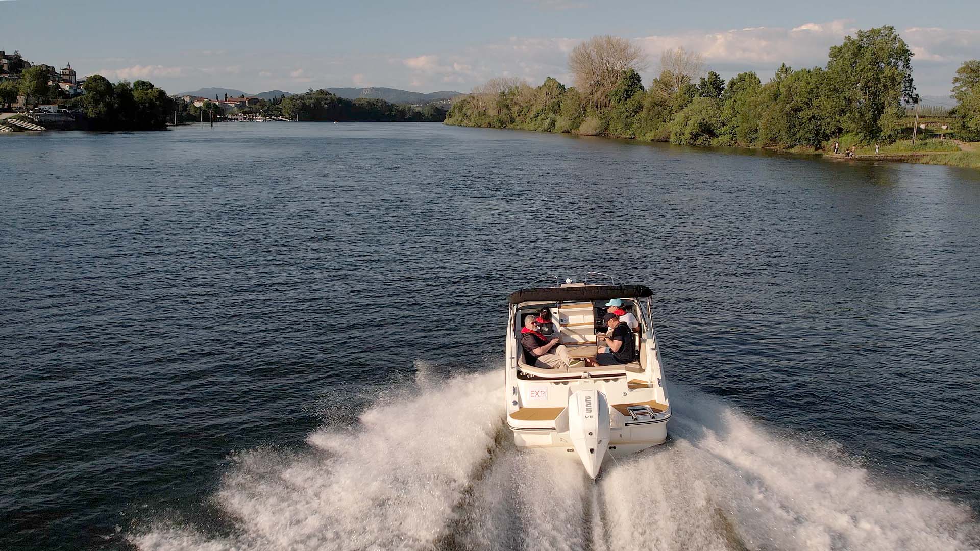 Bayliner-C21-test-bakifrån