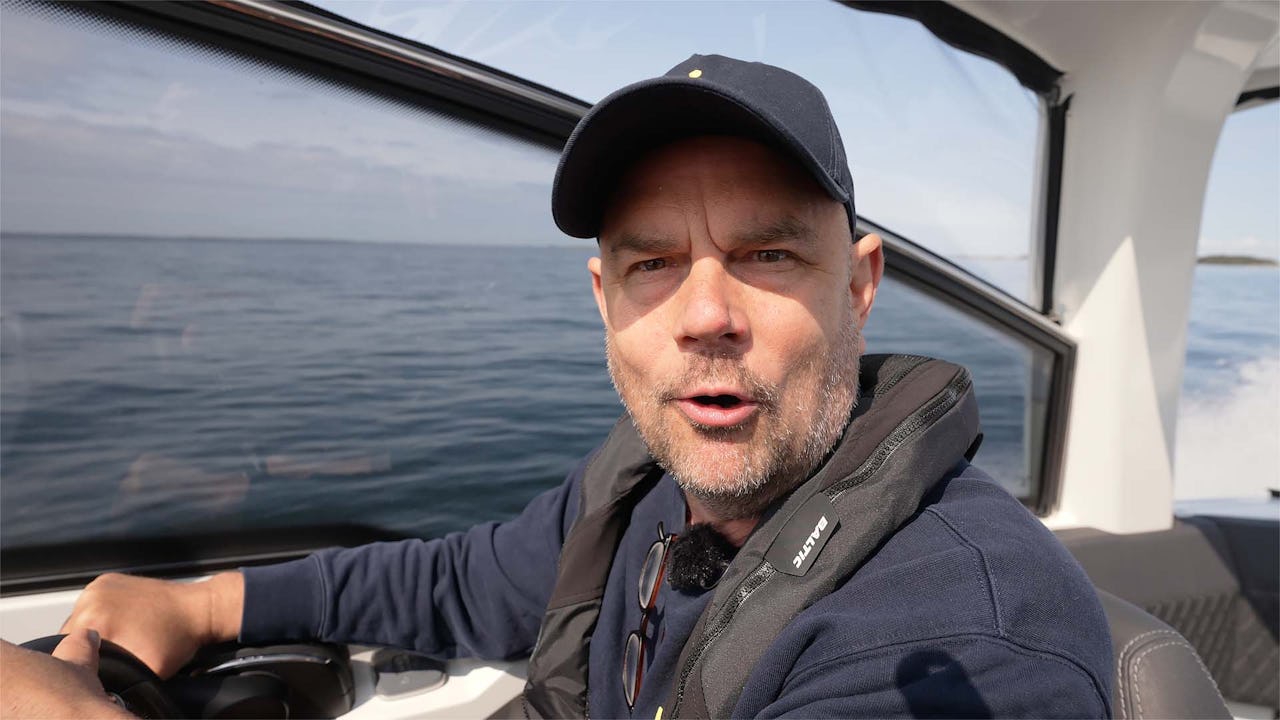 Silver–Raptor–ST-Test–Elias-förare