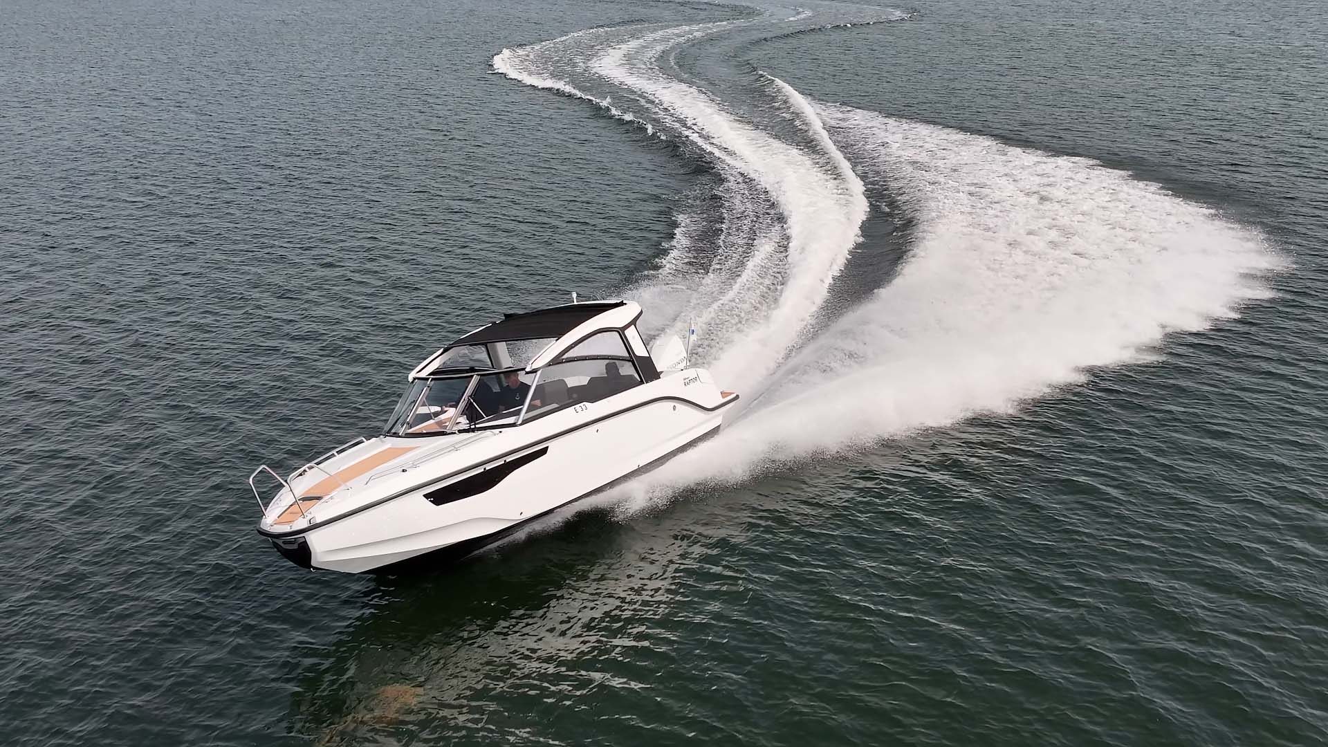 Silver–Raptor–ST-Test–fartbild