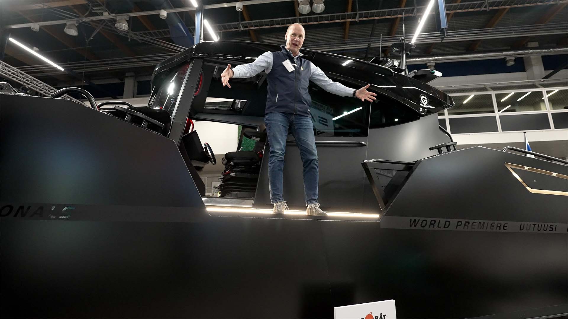 Force-14-Vene_Helsingfors