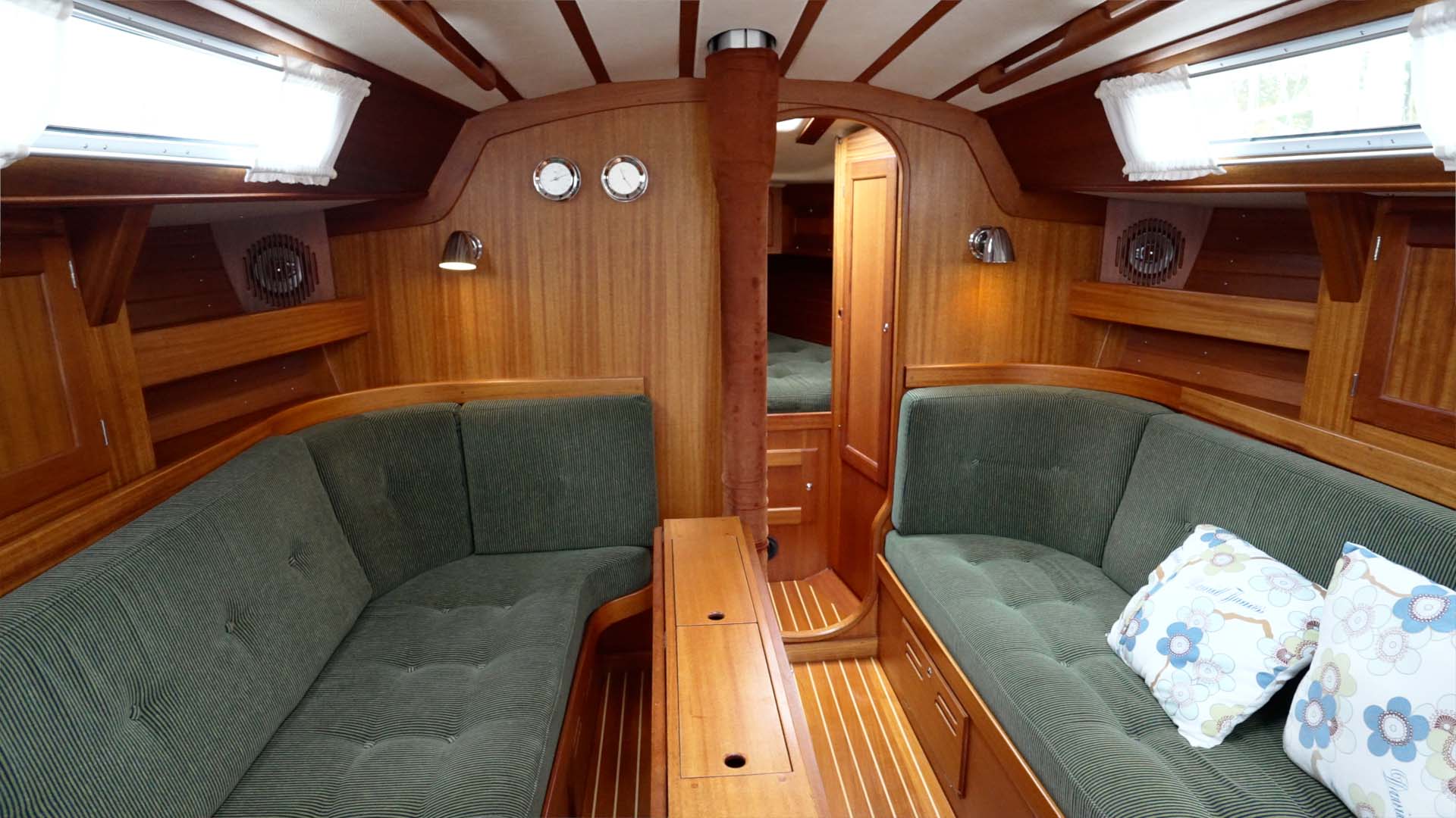 Linjett-33-Begtest-salong