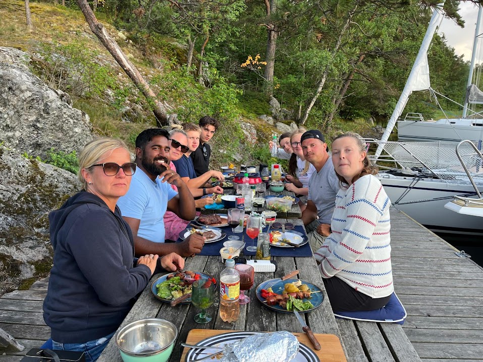 Storebro–31-Minbåt-middag