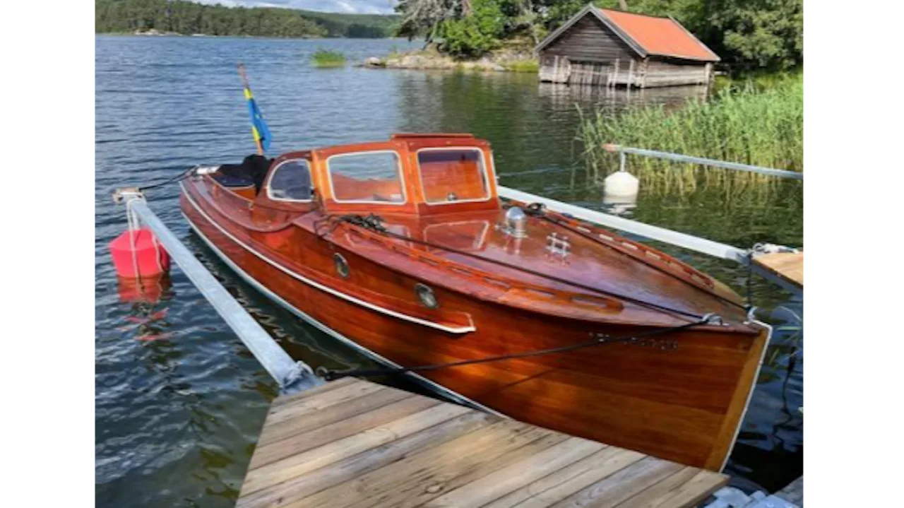 red_dragon_vid_brygga_foto_i_lindensved